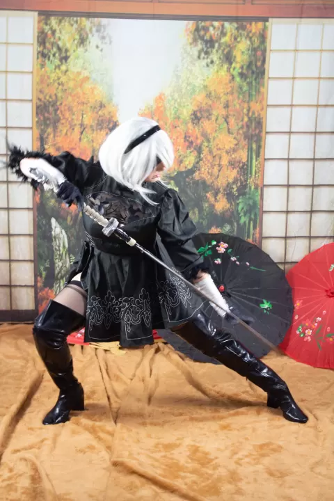Ensaio Cosplay 2B - Roupa Clássica